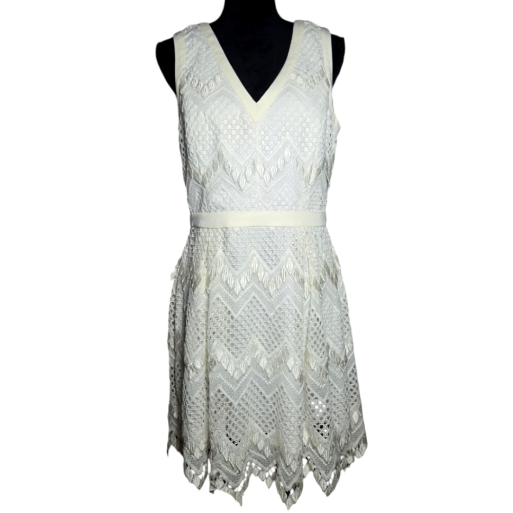 NWT Adelyn Rae White Crochet Dress Size Medium - Picture 2 of 13